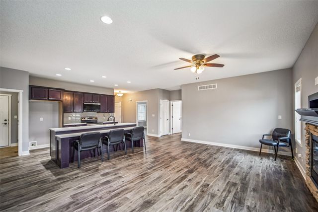 4411 NE Briarwood Drive, Ankeny, IA 50021