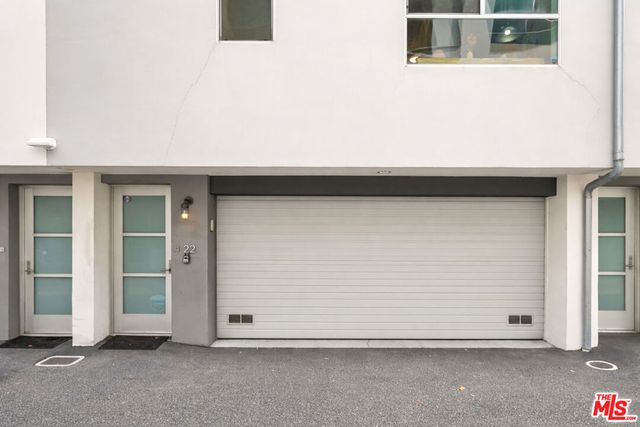 2397 Silver Lake Boulevard 22, Los Angeles, CA 90039