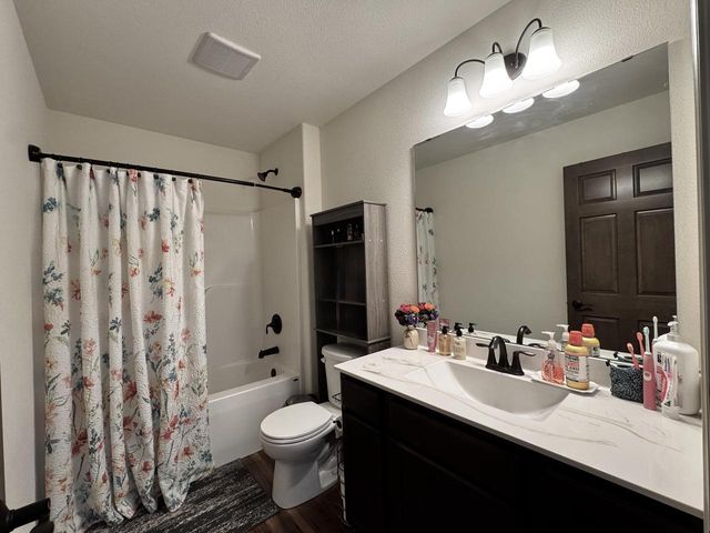 411 Rosewood COURT, Lake Mills, WI 53551