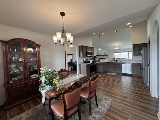 411 Rosewood COURT, Lake Mills, WI 53551