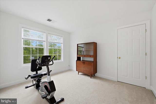 514 SLEIGH DR, Cross Junction, VA 22625