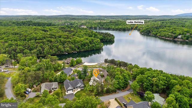514 SLEIGH DR, Cross Junction, VA 22625