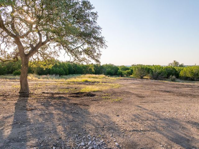 128 Private Road 142, Lampasas, TX 76550