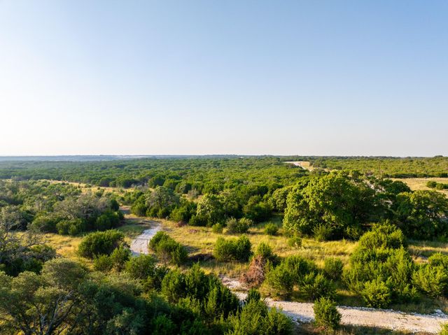 128 Private Road 142, Lampasas, TX 76550