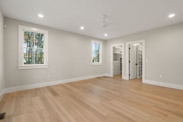 29 Country Farm Rd 29, Framingham, MA 01701