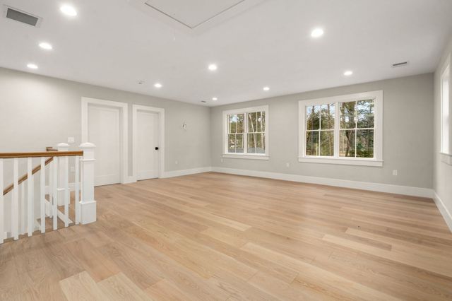29 Country Farm Rd 29, Framingham, MA 01701