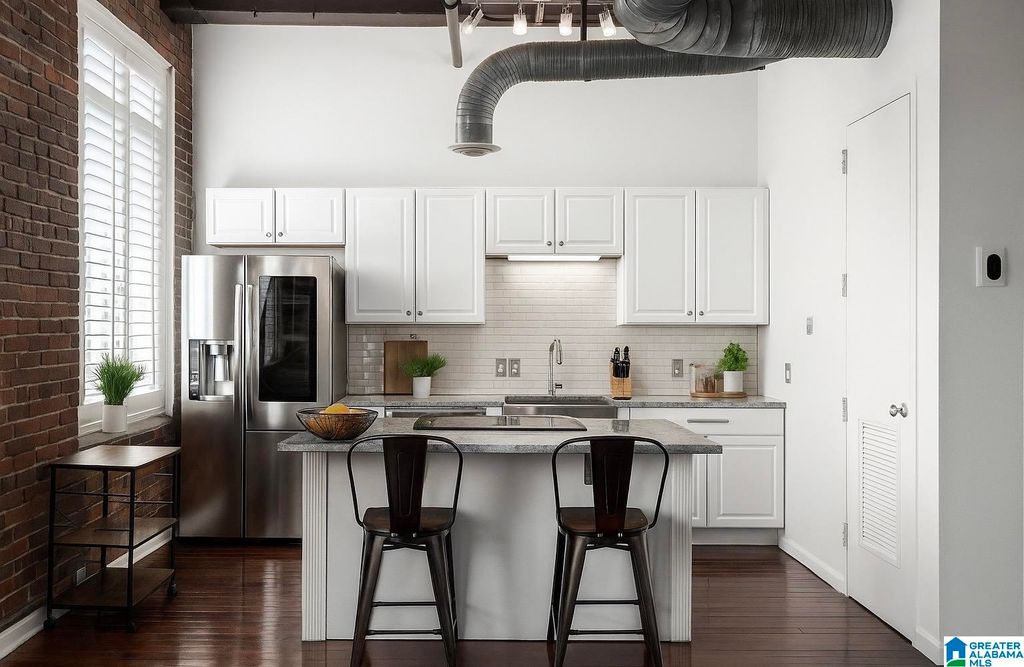 2301 1st Ave N Apt 203, Birmingham, AL 35203