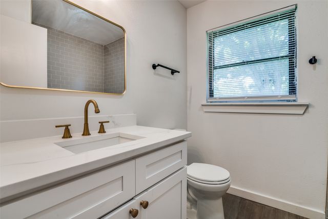 2715 Tolosa Drive, Dallas, TX 75228