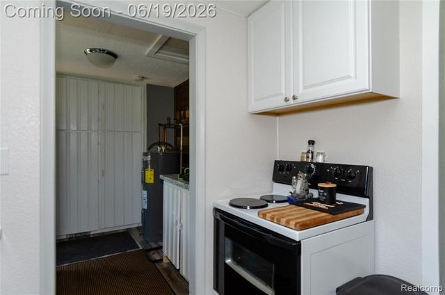 337 Lansing Drive, Waterford, MI 48328