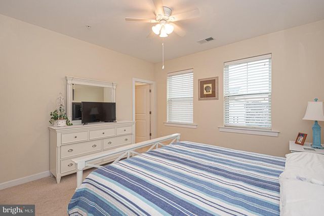 13005 Bowline Ln Unit 1, Ocean City, MD 21842