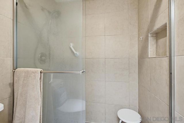 8982 Caminito Verano, La Jolla, CA 92037