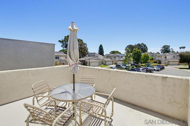8982 Caminito Verano, La Jolla, CA 92037