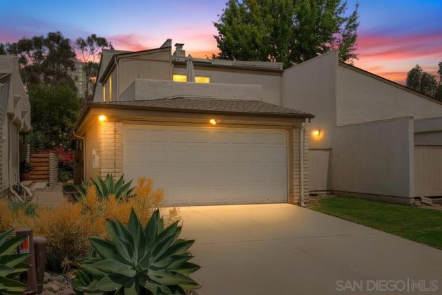8982 Caminito Verano, La Jolla, CA 92037