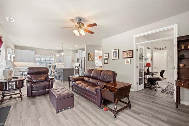 121 Blessing CIR, Suffolk, VA 23434