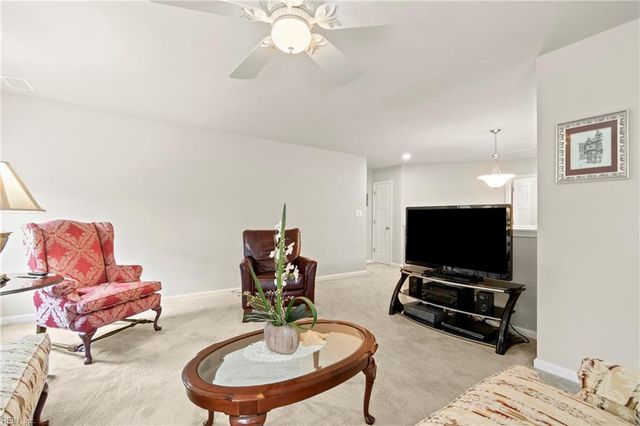 121 Blessing CIR, Suffolk, VA 23434
