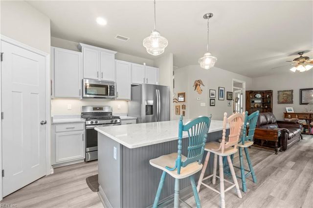 121 Blessing CIR, Suffolk, VA 23434