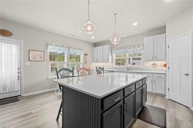 121 Blessing CIR, Suffolk, VA 23434