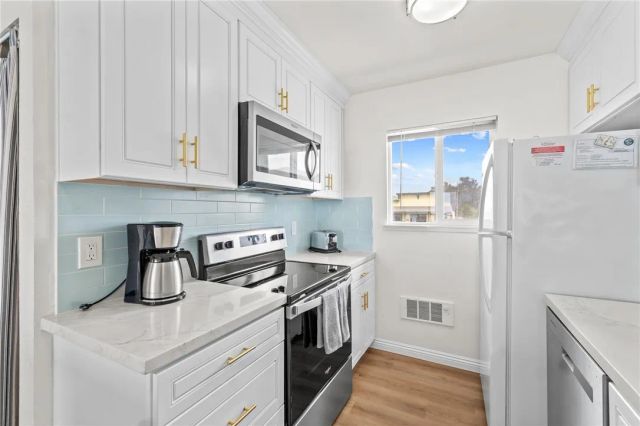 77 N Ocean Avenue 12, Cayucos, CA 93430