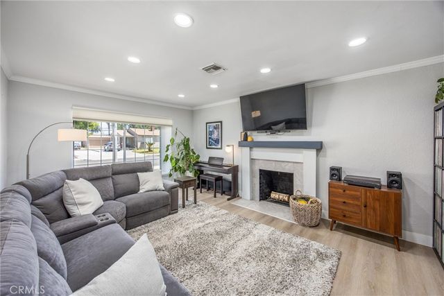 1760 W 9th, Pomona, CA 91766