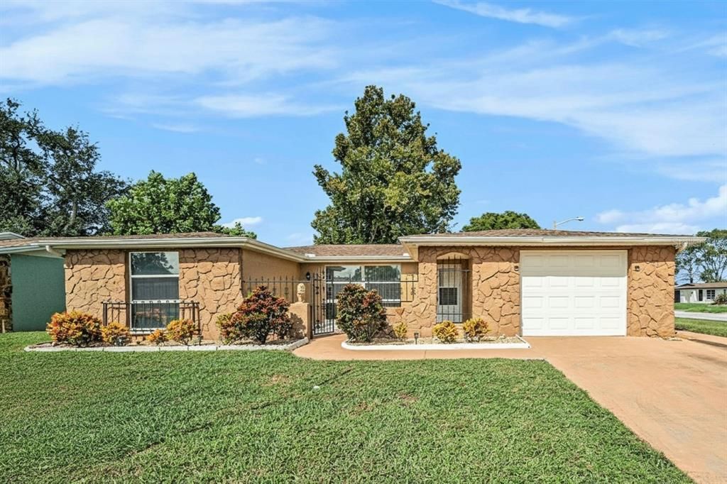 9201 CHANTILLY LANE, Port Richey, FL 34668