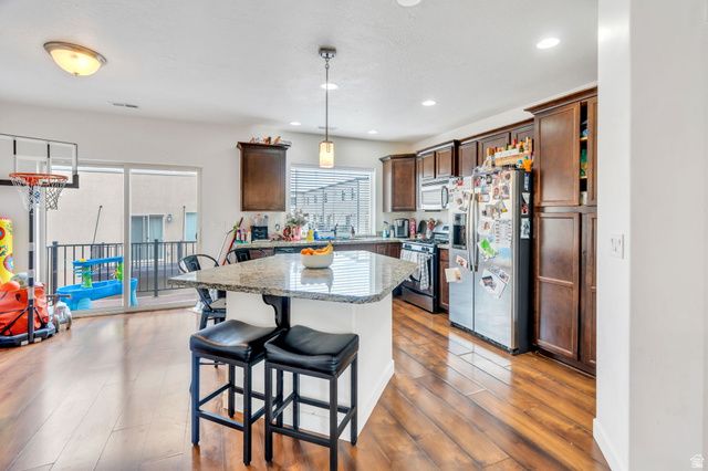 12 W GILBRIDE AVE, Murray, UT 84107