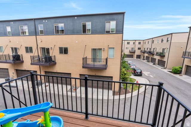 12 W GILBRIDE AVE, Murray, UT 84107