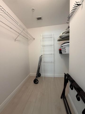625 Casa Loma Boulevard 207, Boynton Beach, FL 33435