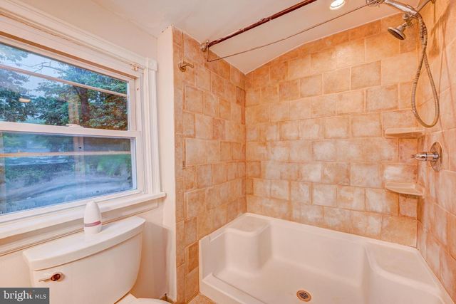 402 LARCHWOOD AVE, Feasterville Trevose, PA 19053