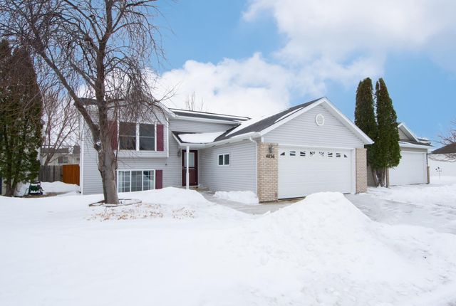 4836 9th Avenue S, Fargo, ND 58103