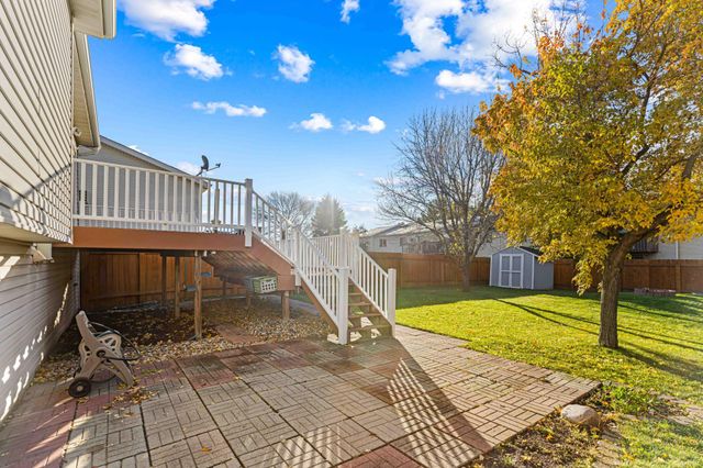 4836 9th Avenue S, Fargo, ND 58103