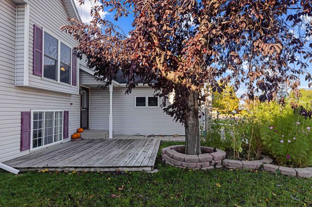 4836 9th Avenue S, Fargo, ND 58103