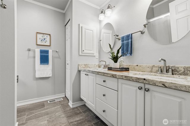 20728 Staffordshire Lane, Poulsbo, WA 98370