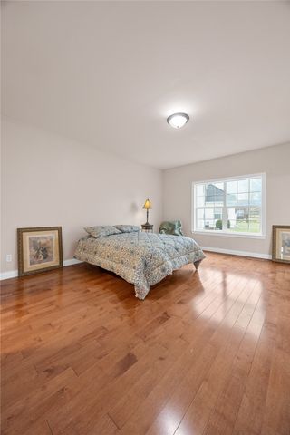 201 Teakwood Lane, Cedar Rapids, IA 52402