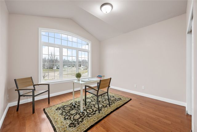 201 Teakwood Lane, Cedar Rapids, IA 52402