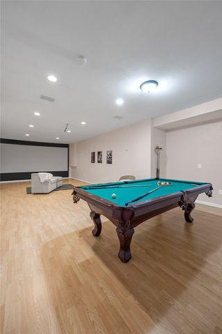 201 Teakwood Lane, Cedar Rapids, IA 52402