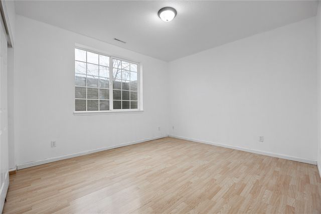 201 Teakwood Lane, Cedar Rapids, IA 52402