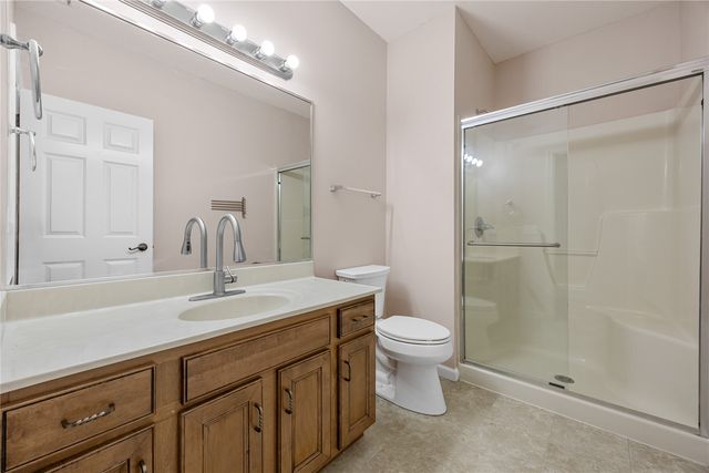 201 Teakwood Lane, Cedar Rapids, IA 52402