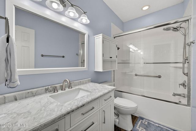 123 Longstreet Drive Apt 101, Wilmington, NC 28412