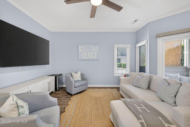 123 Longstreet Drive Apt 101, Wilmington, NC 28412