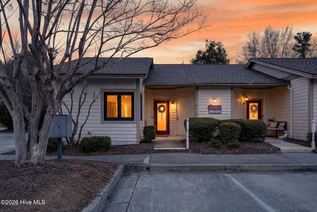 123 Longstreet Drive Apt 101, Wilmington, NC 28412