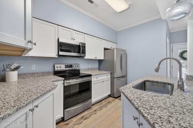 123 Longstreet Drive Apt 101, Wilmington, NC 28412