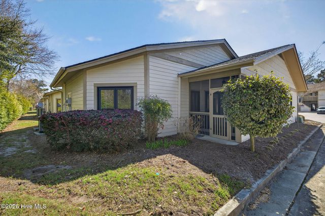 123 Longstreet Drive Apt 101, Wilmington, NC 28412