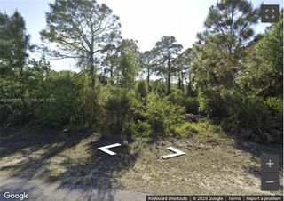 617 Henry Avenue, Lehigh Acres, FL 33972