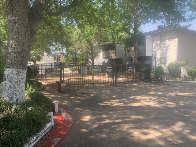 7200 Clarewood Drive 1904, Houston, TX 77036