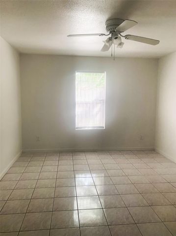 7200 Clarewood Drive 1904, Houston, TX 77036