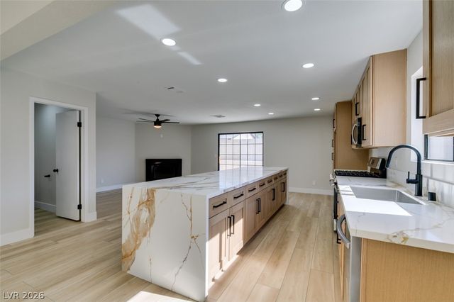5836 Cinnabar Avenue, Las Vegas, NV 89110