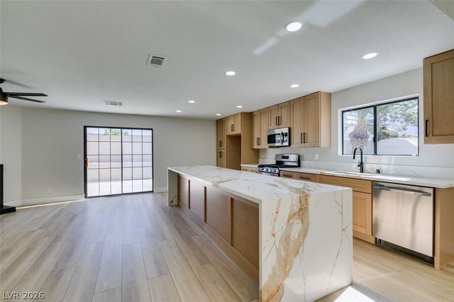 5836 Cinnabar Avenue, Las Vegas, NV 89110