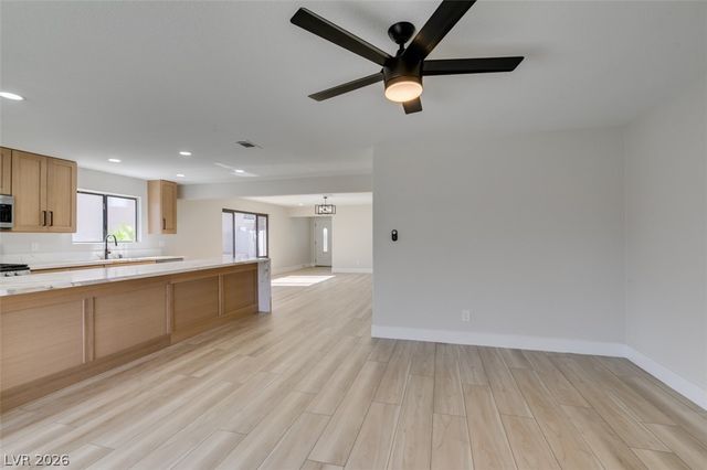 5836 Cinnabar Avenue, Las Vegas, NV 89110