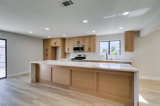5836 Cinnabar Avenue, Las Vegas, NV 89110