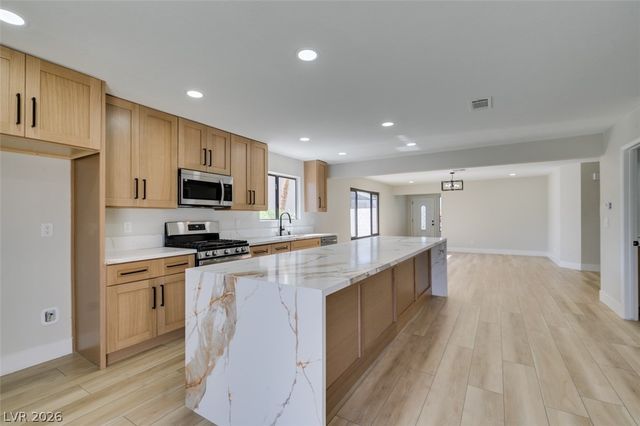5836 Cinnabar Avenue, Las Vegas, NV 89110